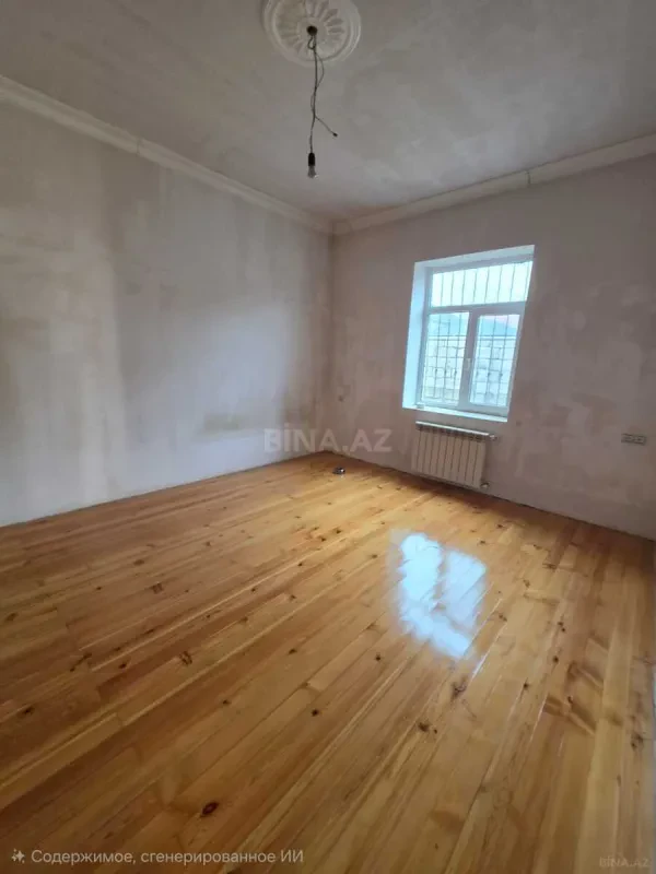 Satılır 5 otaqlı həyət evi 150 m²