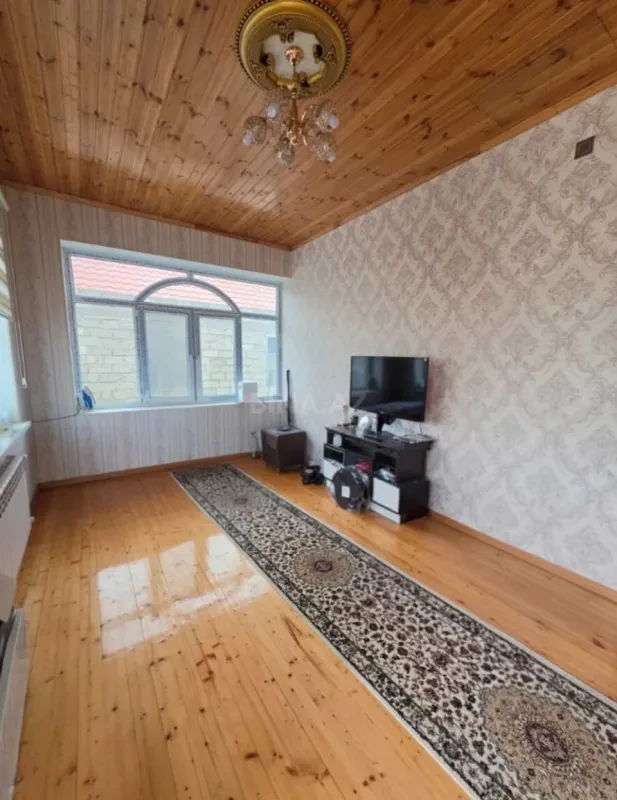 Satılır 5 otaqlı həyət evi 150 m²