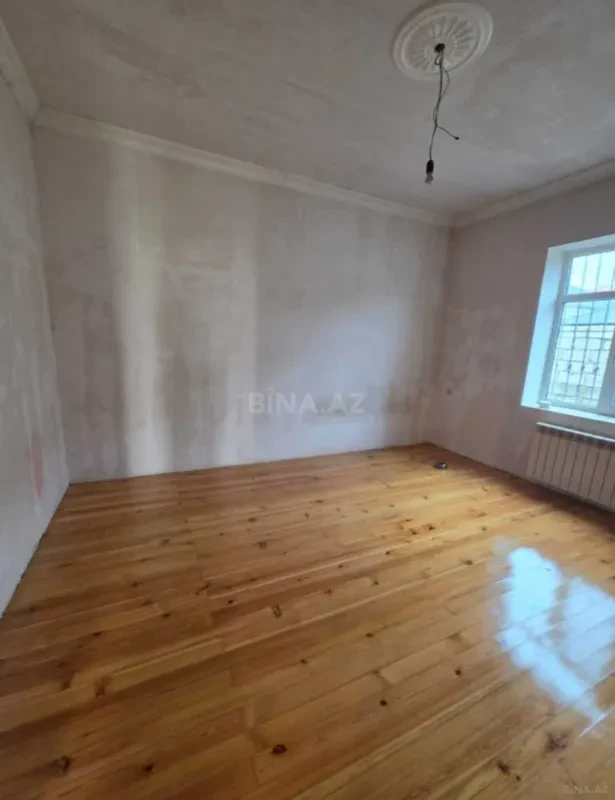 Satılır 5 otaqlı həyət evi 150 m²