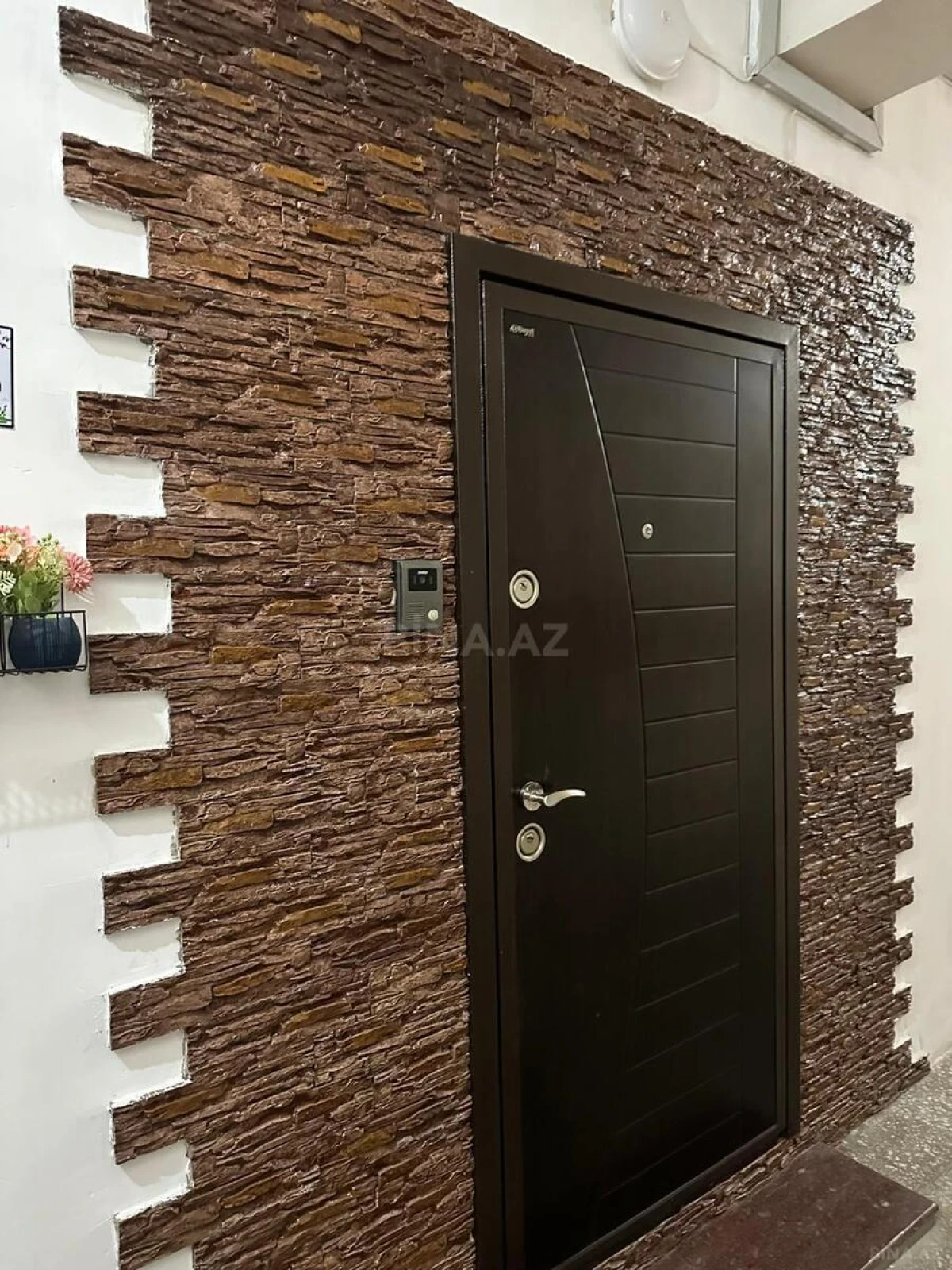 Satılır 2 otaqlı mənzil 70 m²