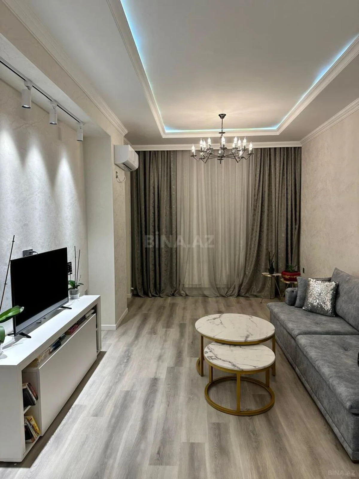 Satılır 2 otaqlı mənzil 70 m²