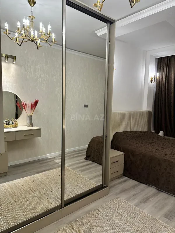 Satılır 2 otaqlı mənzil 70 m²