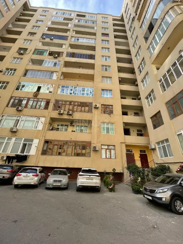 Satılır 2 otaqlı mənzil 70 m²