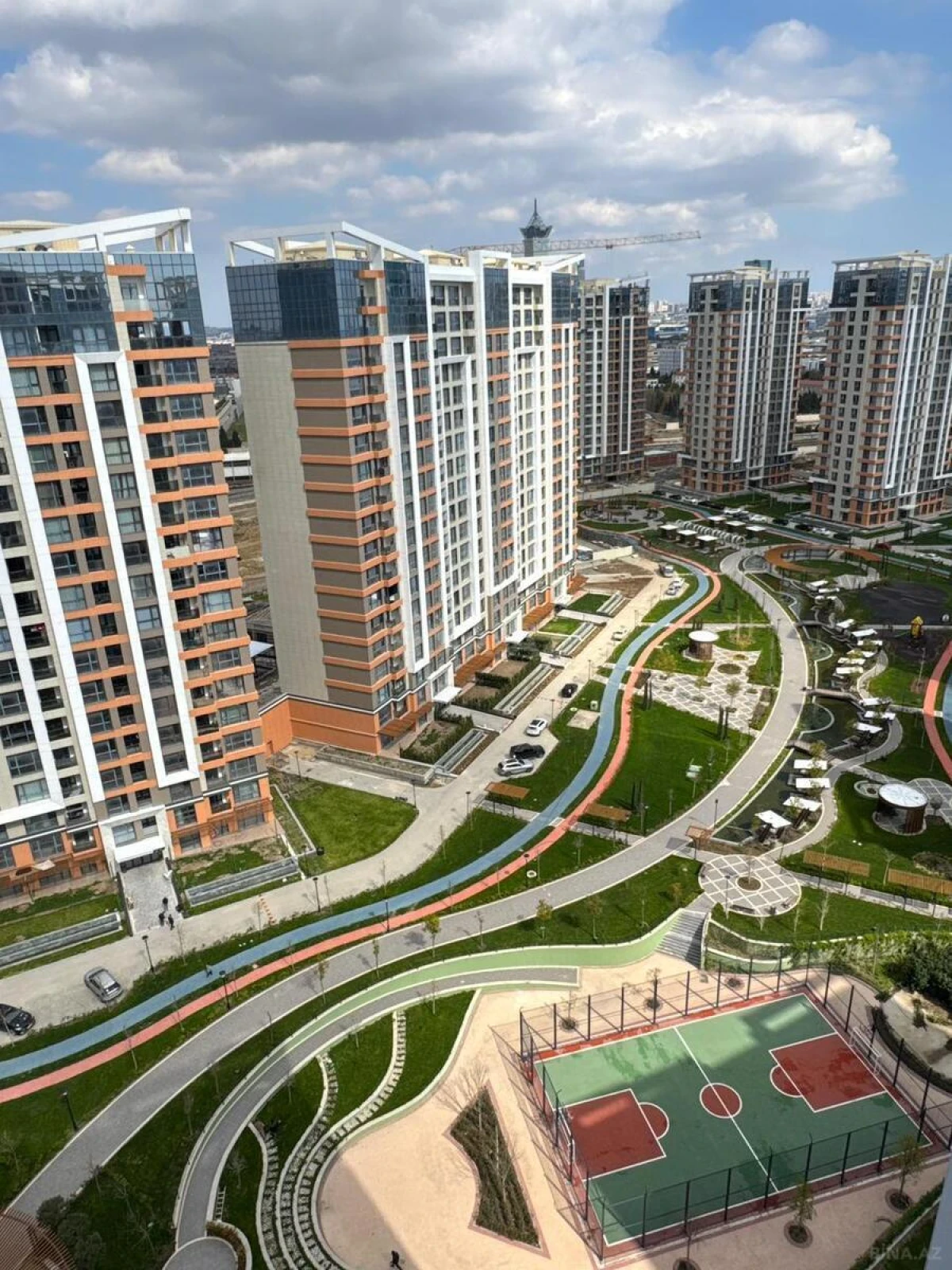 Satılır 3 otaqlı mənzil 86 m²