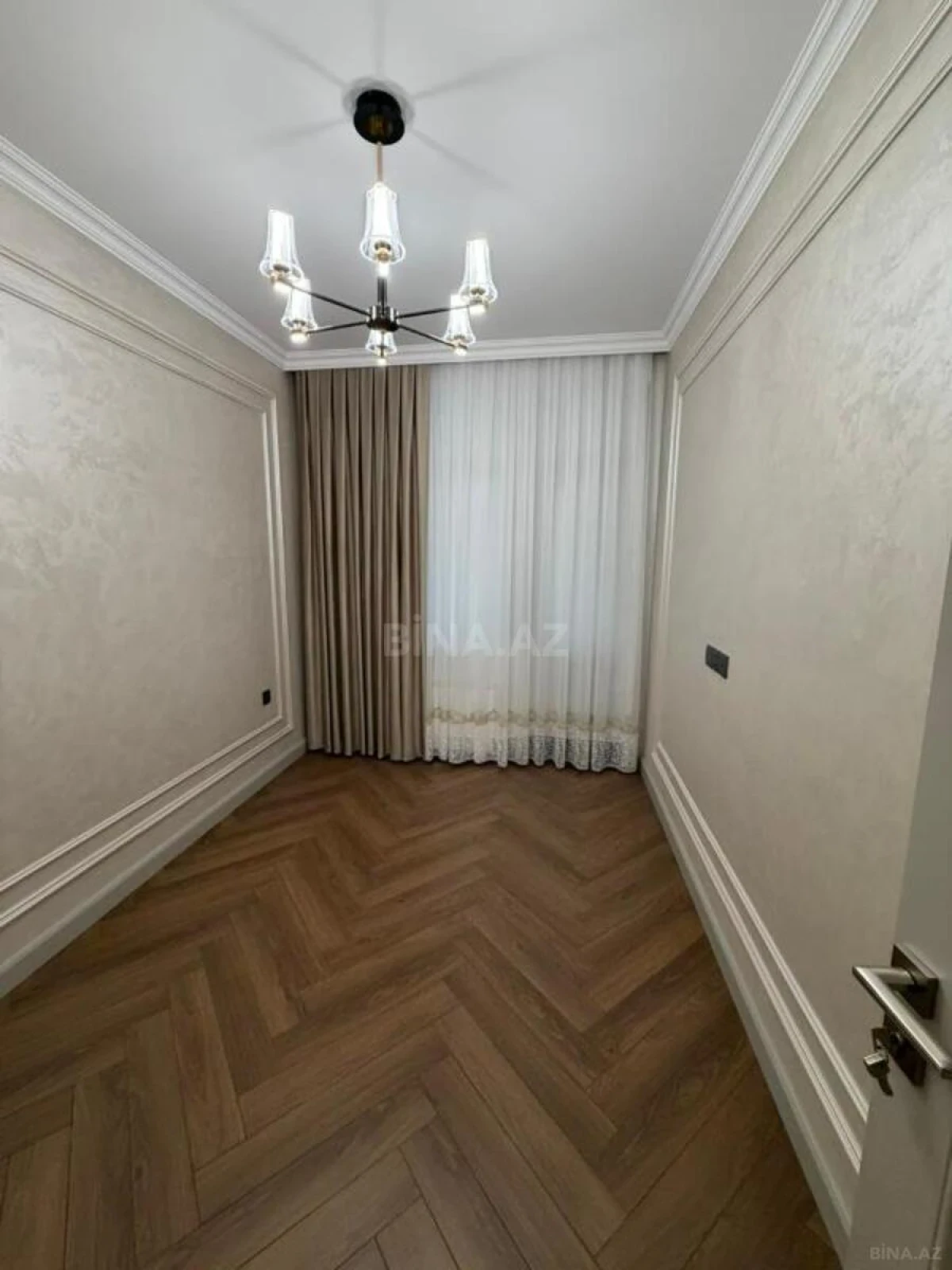 Satılır 3 otaqlı mənzil 77 m²