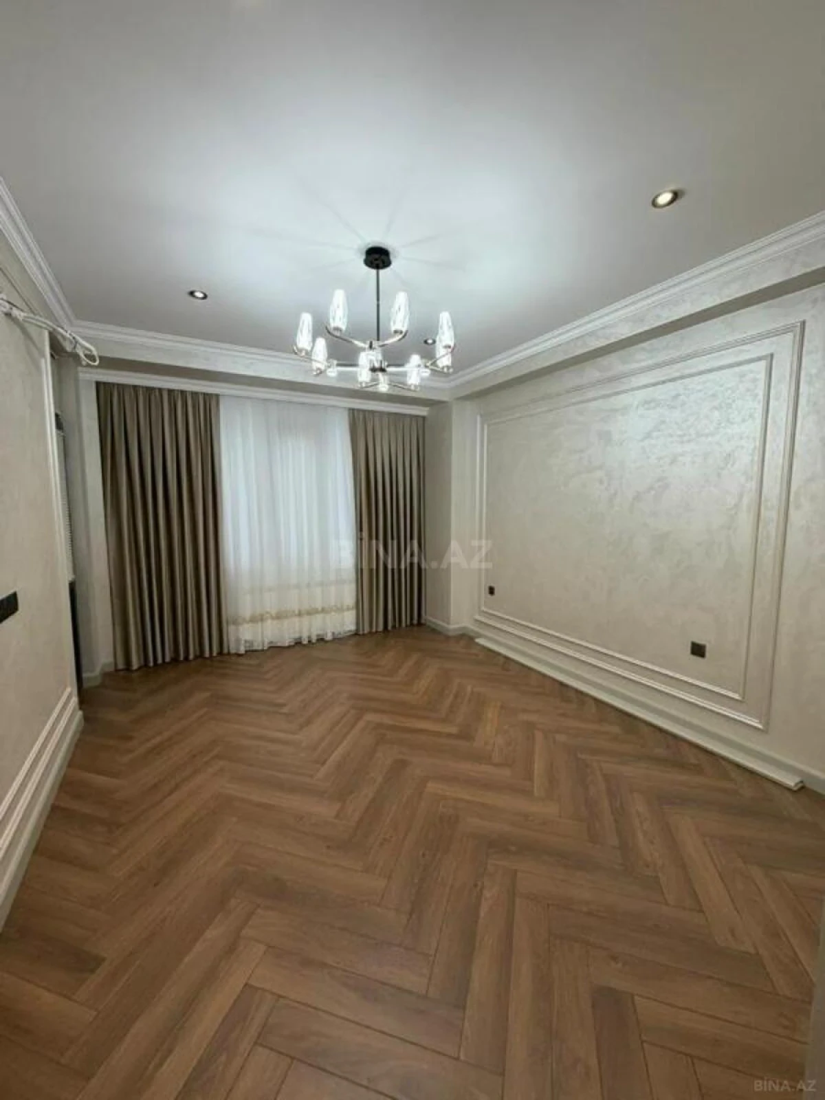 Satılır 3 otaqlı mənzil 77 m²