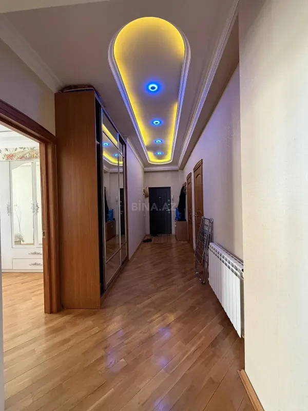 Satılır 2 otaqlı mənzil 80 m²