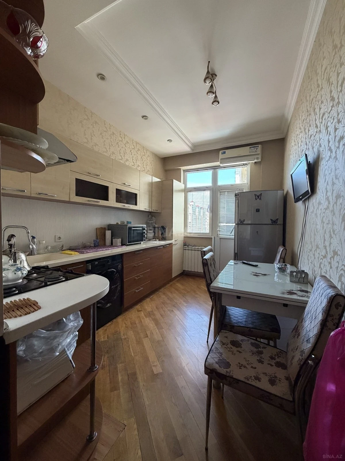 Satılır 2 otaqlı mənzil 80 m²