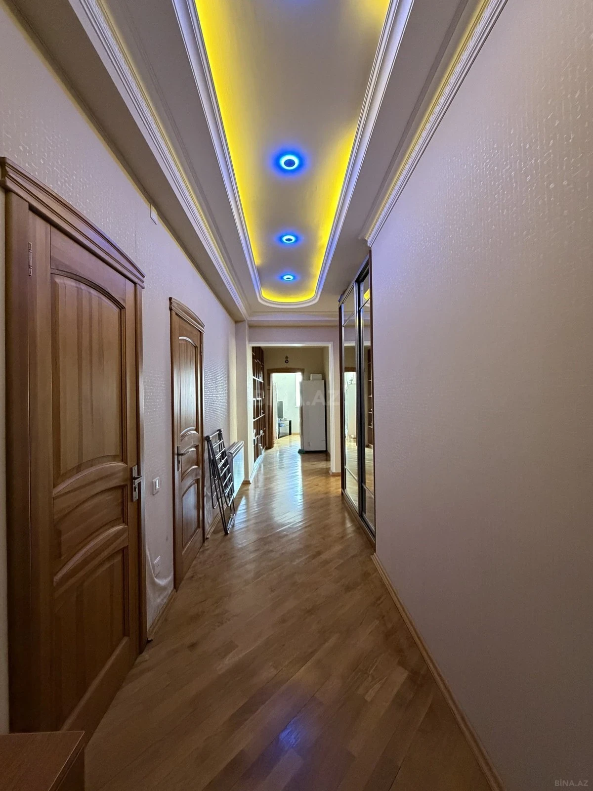 Satılır 2 otaqlı mənzil 80 m²