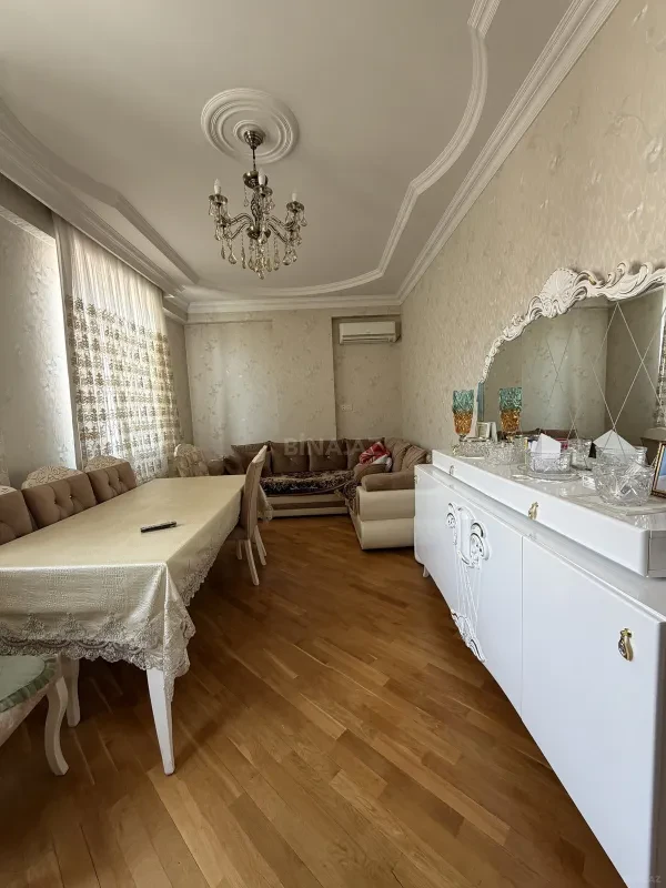 Satılır 2 otaqlı mənzil 80 m²