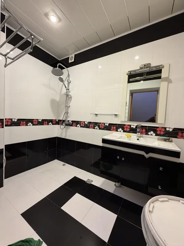 Satılır 2 otaqlı mənzil 80 m²