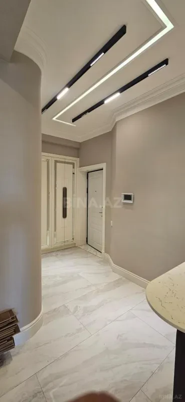 Kirayə verilir 3 otaqlı mənzil 113 m²