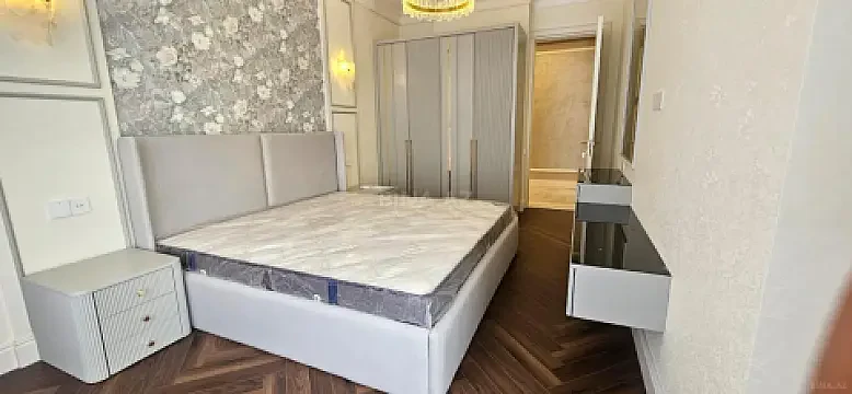 Kirayə verilir 3 otaqlı mənzil 113 m²