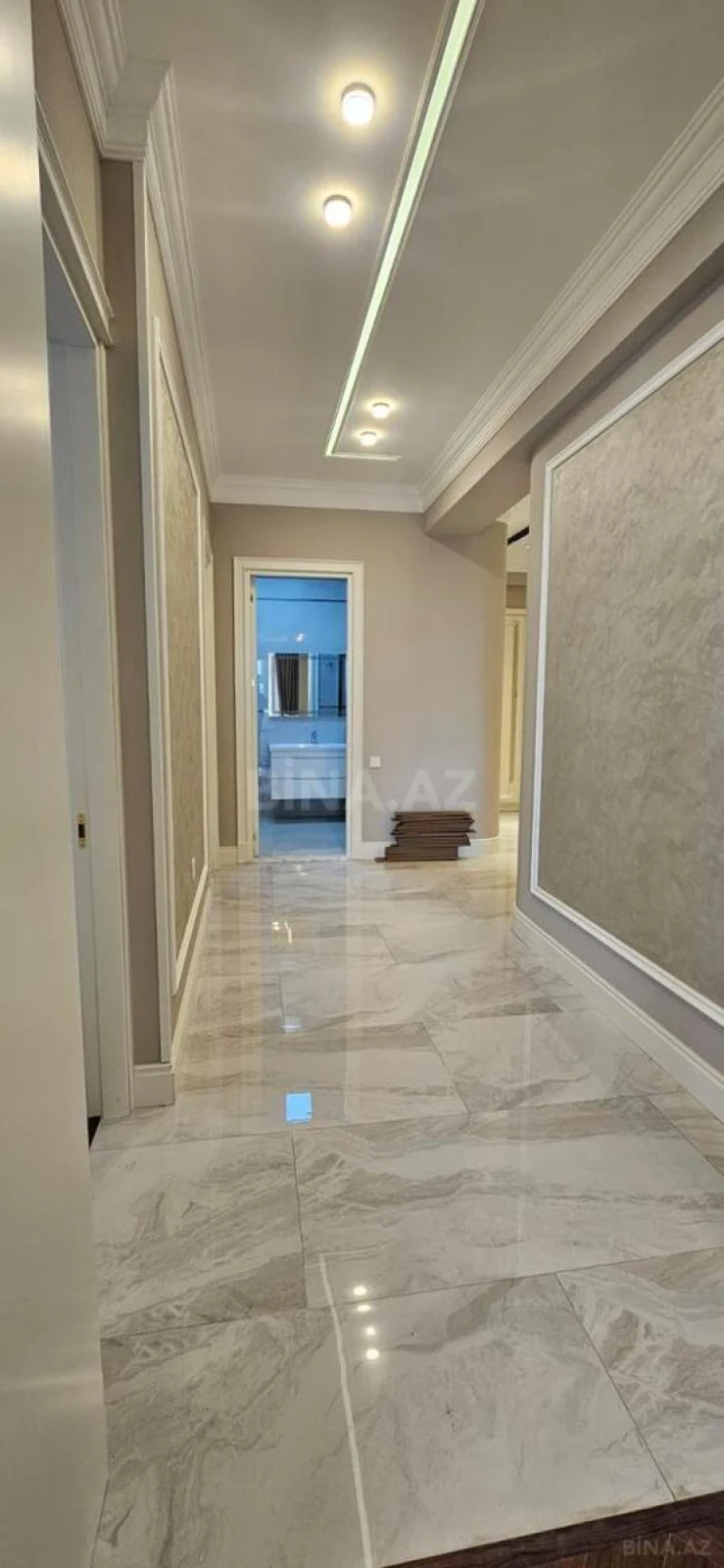 Kirayə verilir 3 otaqlı mənzil 113 m²