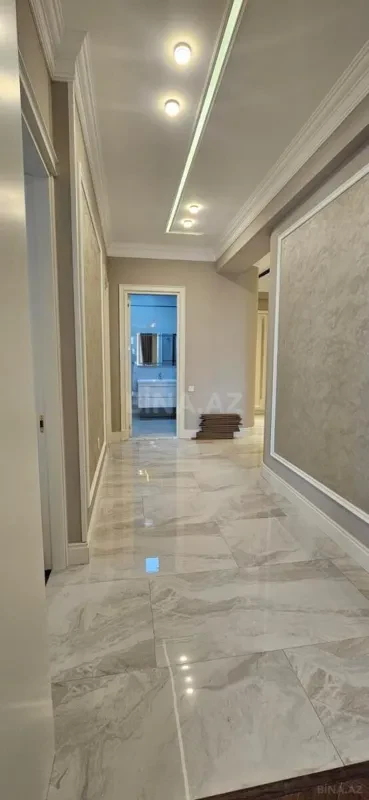 Kirayə verilir 3 otaqlı mənzil 113 m²