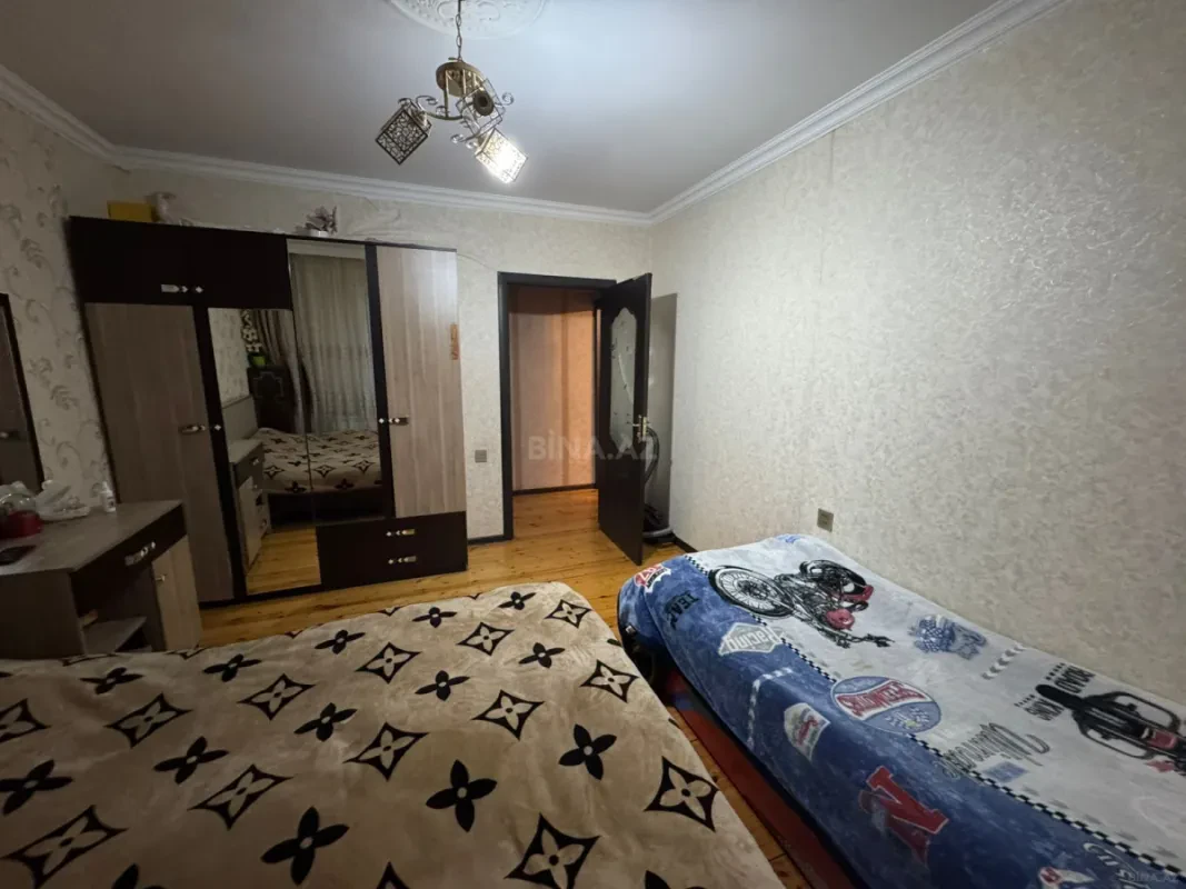 Satılır 2 otaqlı mənzil 65 m²