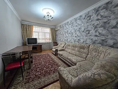 Kirayə verilir 3 otaqlı mənzil 77 m²