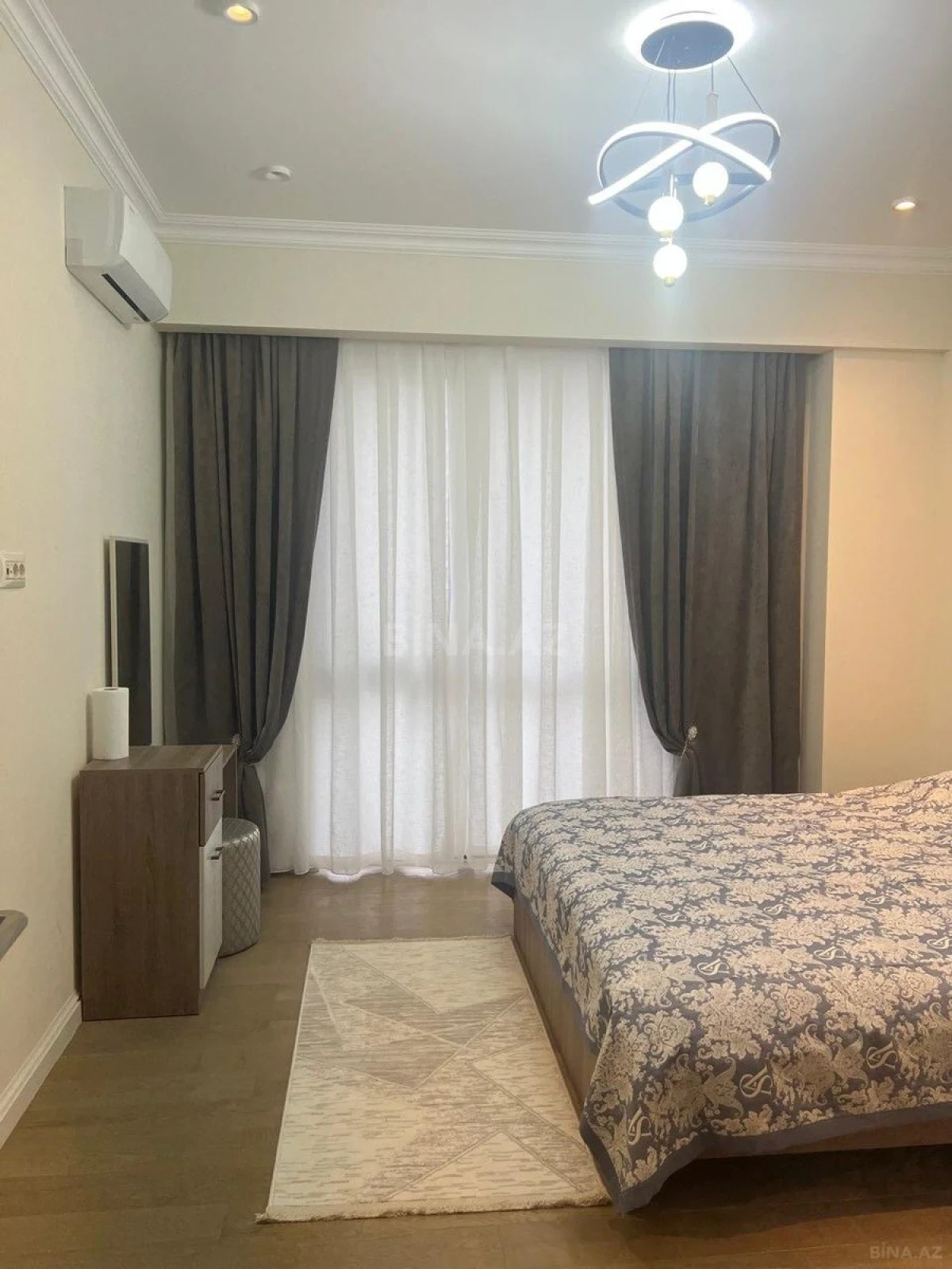 Kirayə verilir 2 otaqlı mənzil 65 m²