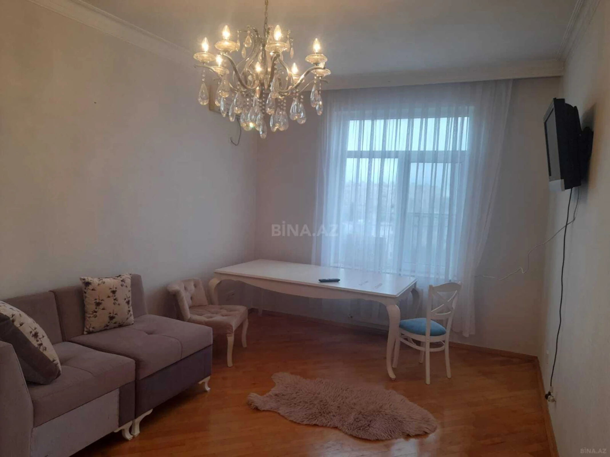 Kirayə verilir 3 otaqlı mənzil 87 m²