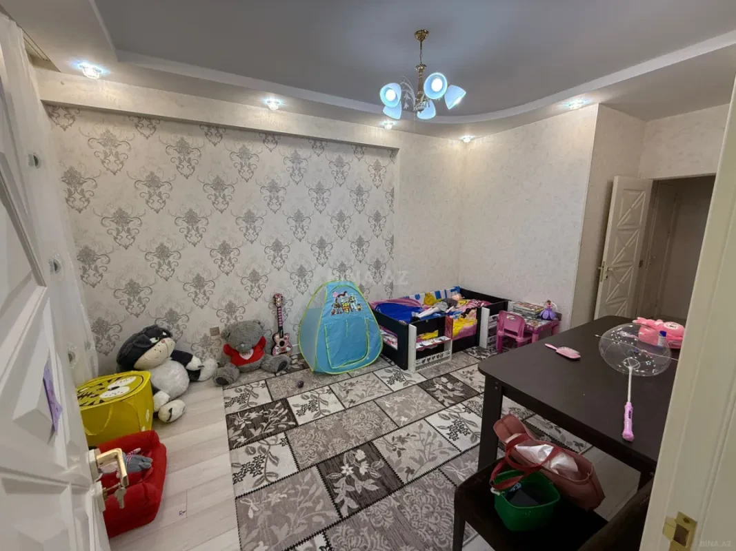 Satılır 2 otaqlı mənzil 60 m²