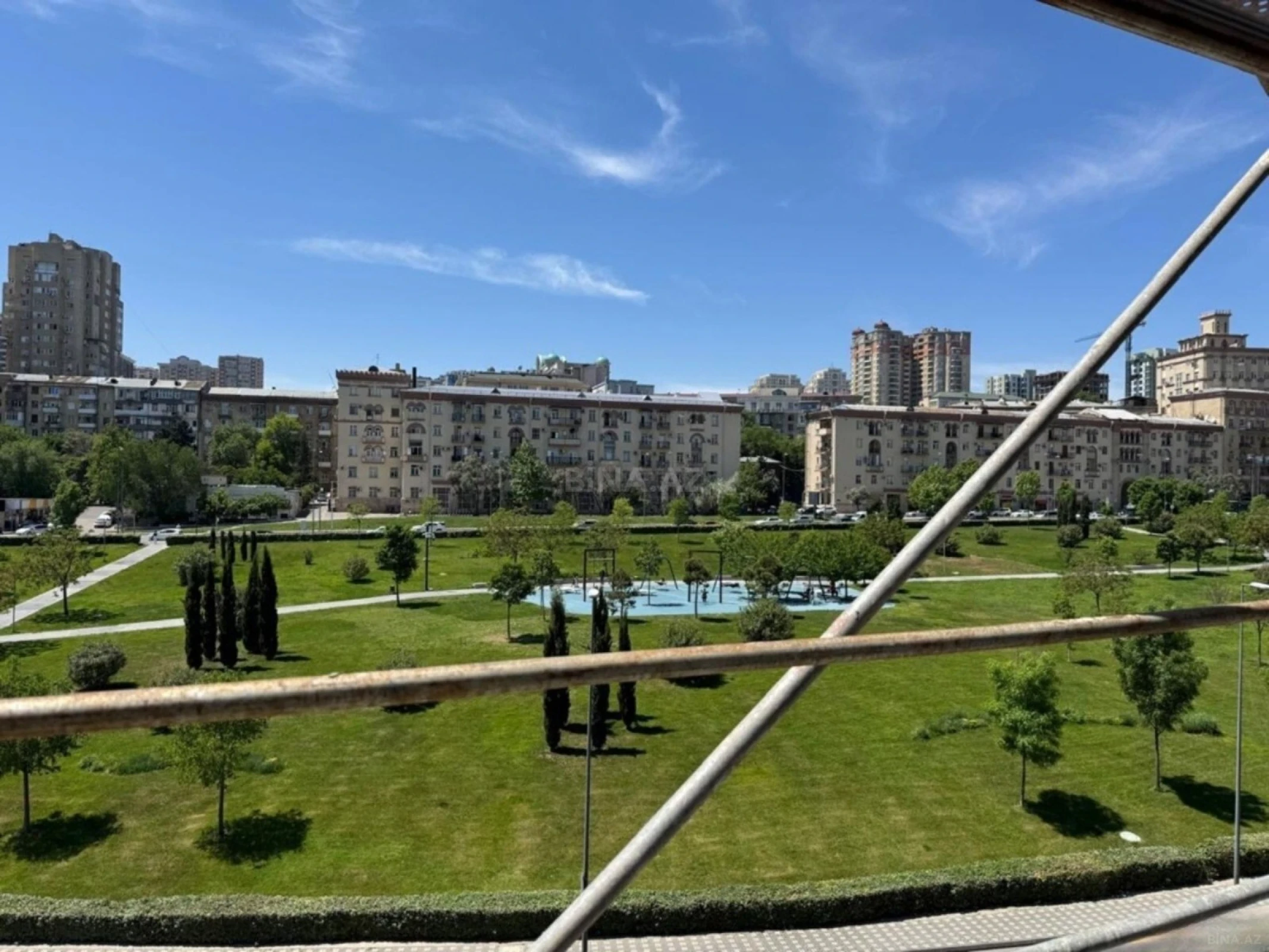 Satılır 2 otaqlı mənzil 72 m²