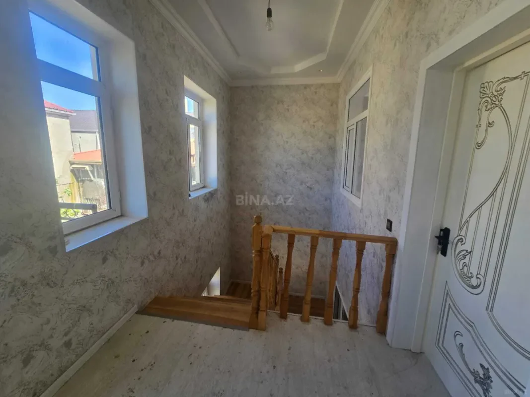 Satılır 4 otaqlı həyət evi 112 m²