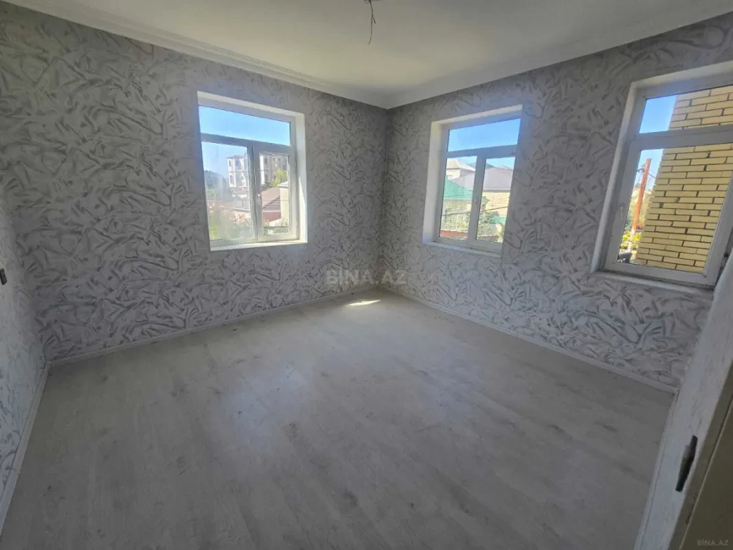 Satılır 4 otaqlı həyət evi 112 m²
