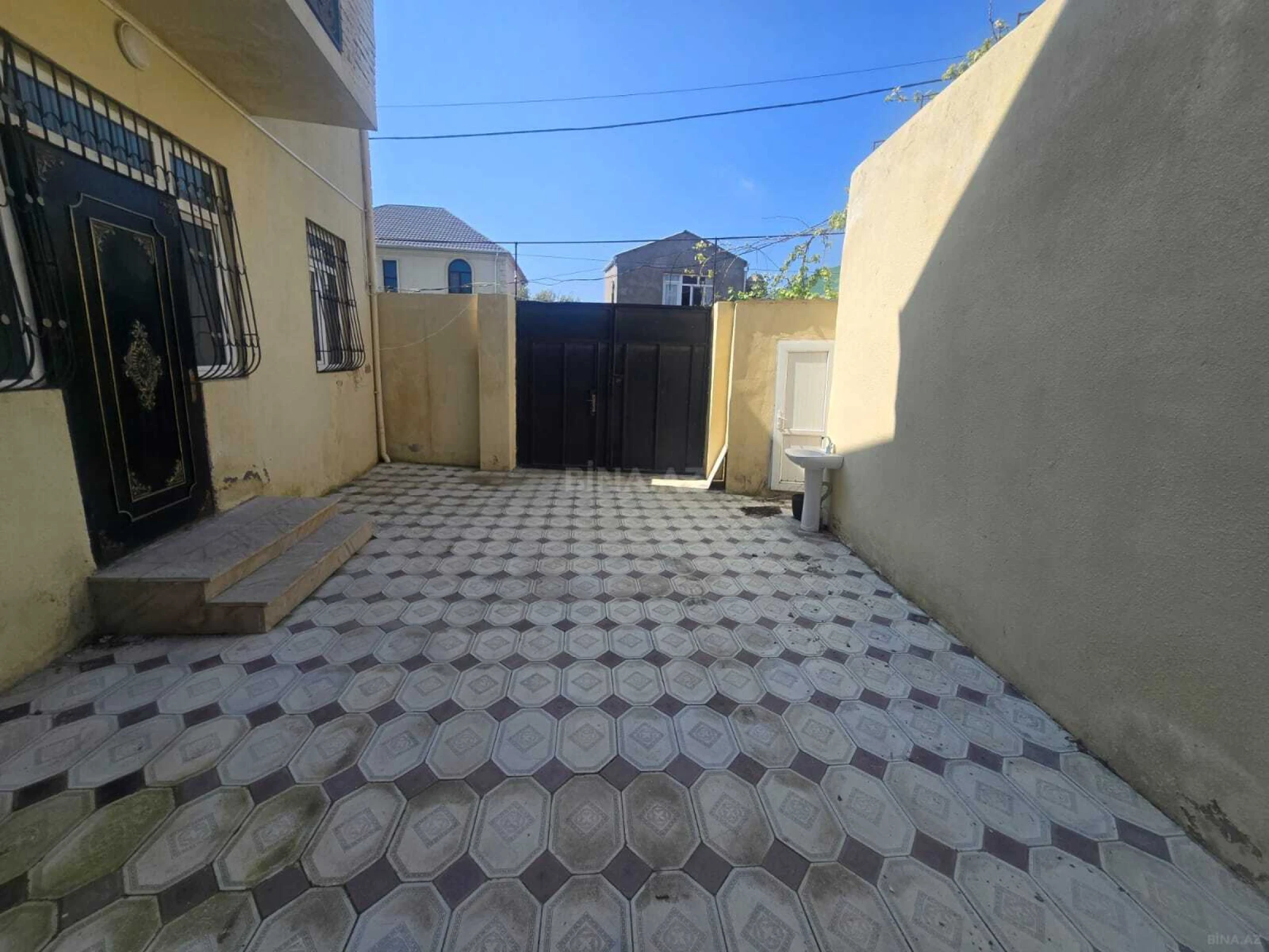 Satılır 4 otaqlı həyət evi 112 m²
