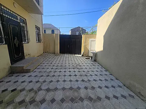 Satılır 4 otaqlı həyət evi 112 m²