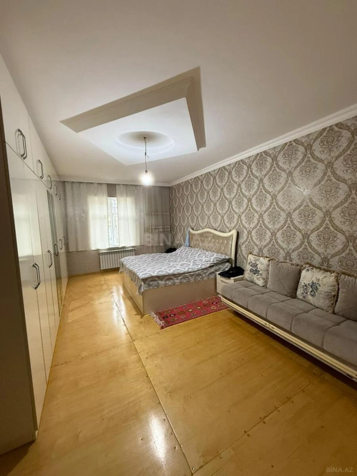 Satılır 4 otaqlı həyət evi 200 m²