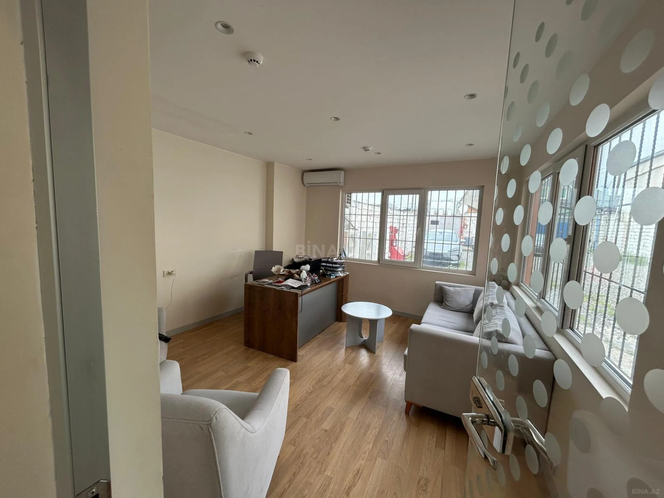 Kirayə verilir obyekt 350 m²