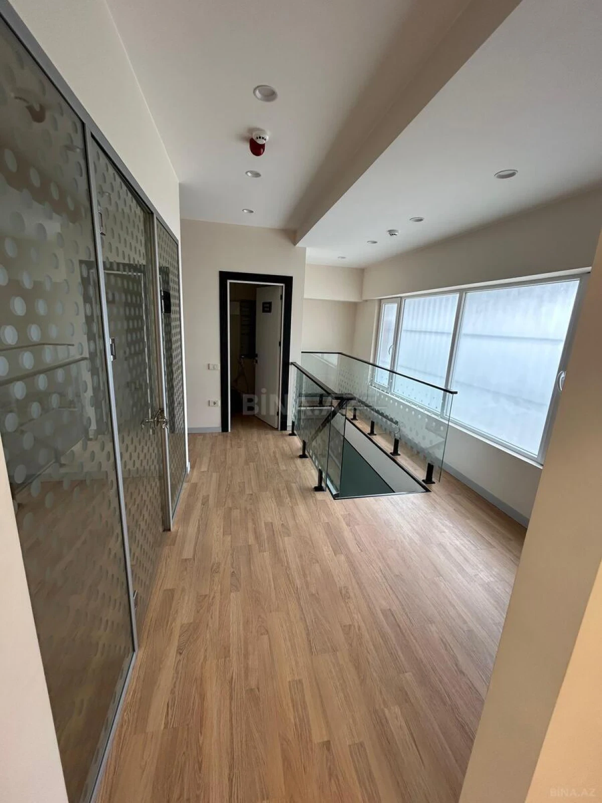 Kirayə verilir obyekt 350 m²