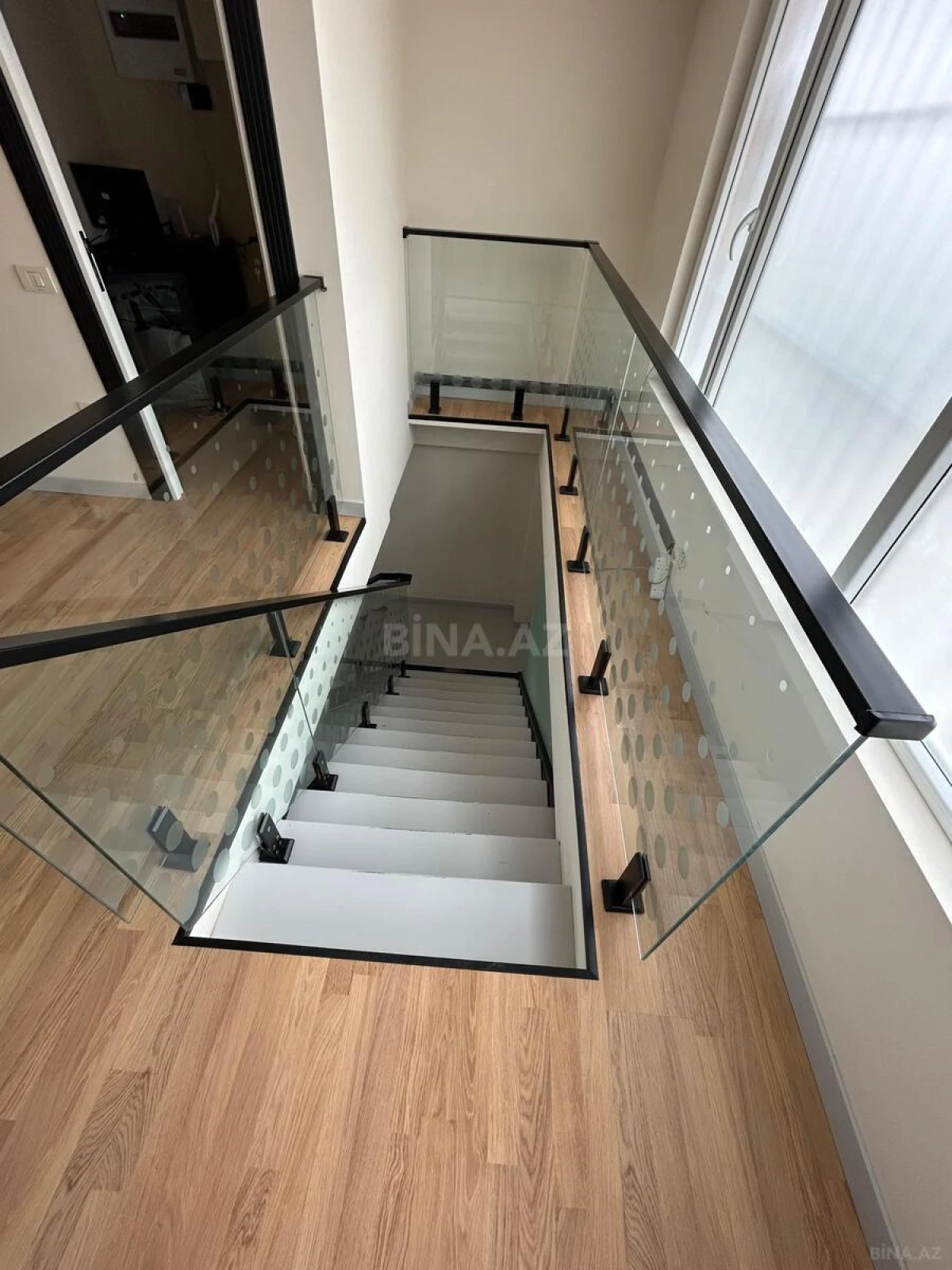 Kirayə verilir obyekt 350 m²