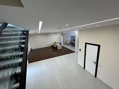 Kirayə verilir obyekt 350 m²