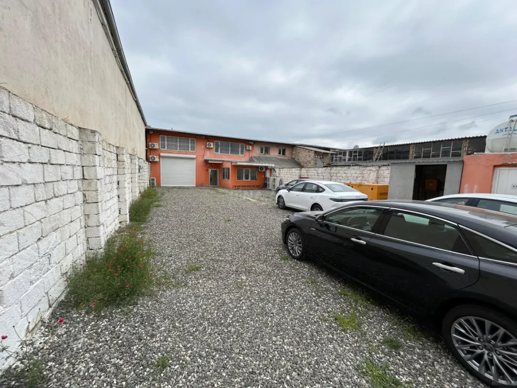 Kirayə verilir obyekt 350 m²