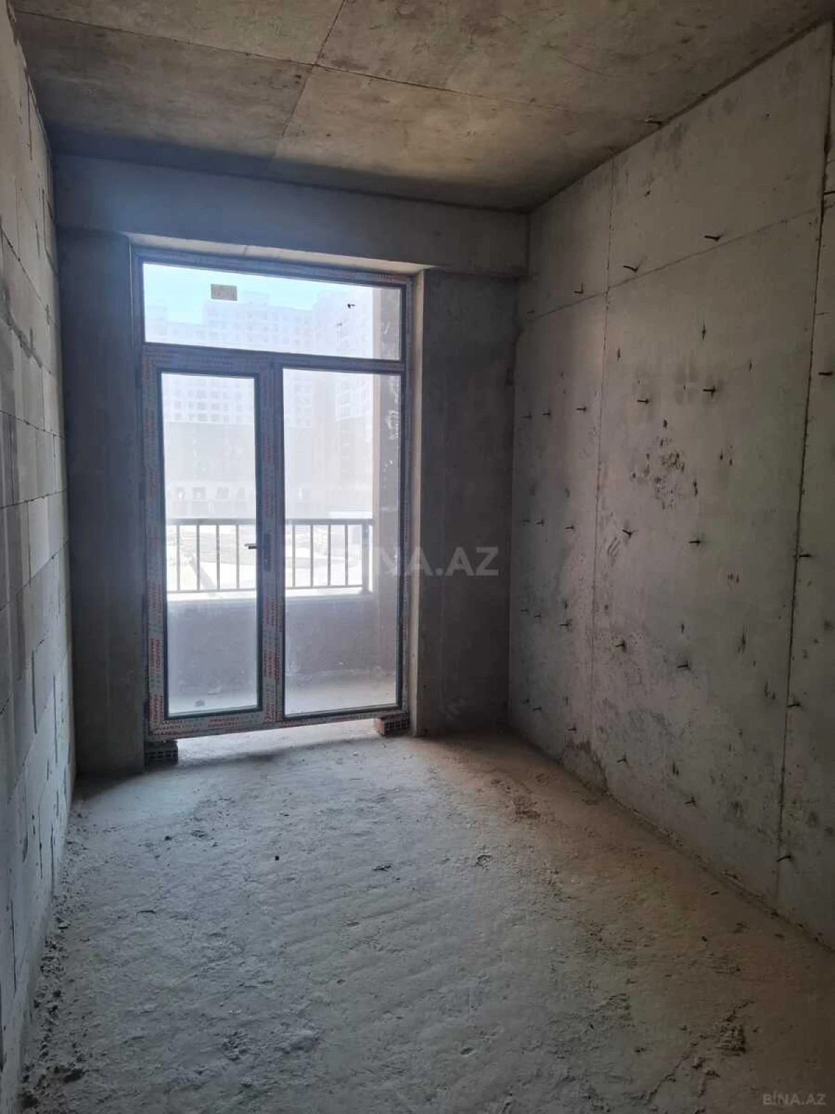 Satılır 1 otaqlı mənzil 53 m²
