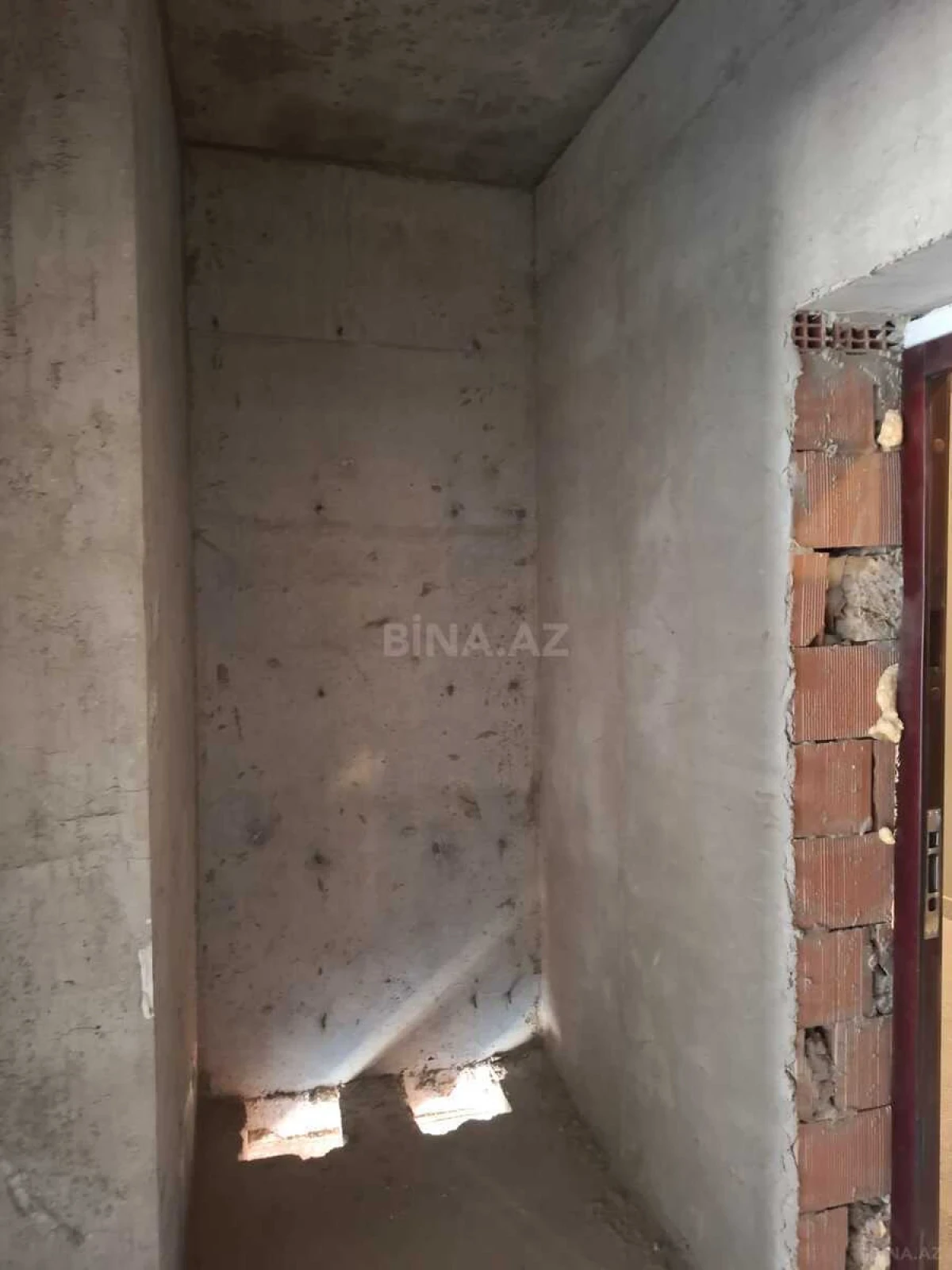 Satılır 1 otaqlı mənzil 53 m²