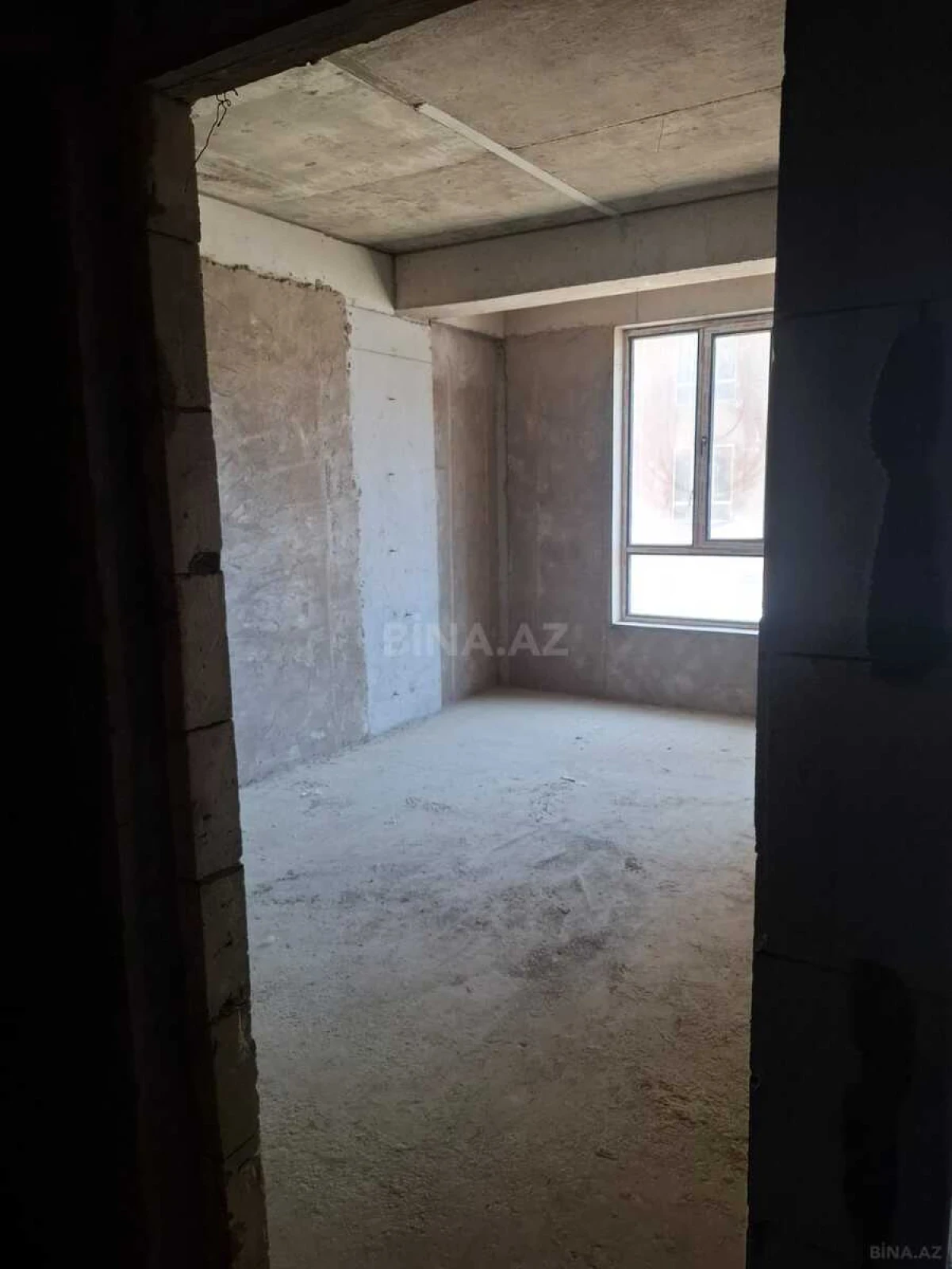 Satılır 1 otaqlı mənzil 53 m²