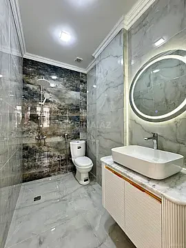 Satılır 3 otaqlı mənzil 109 m²