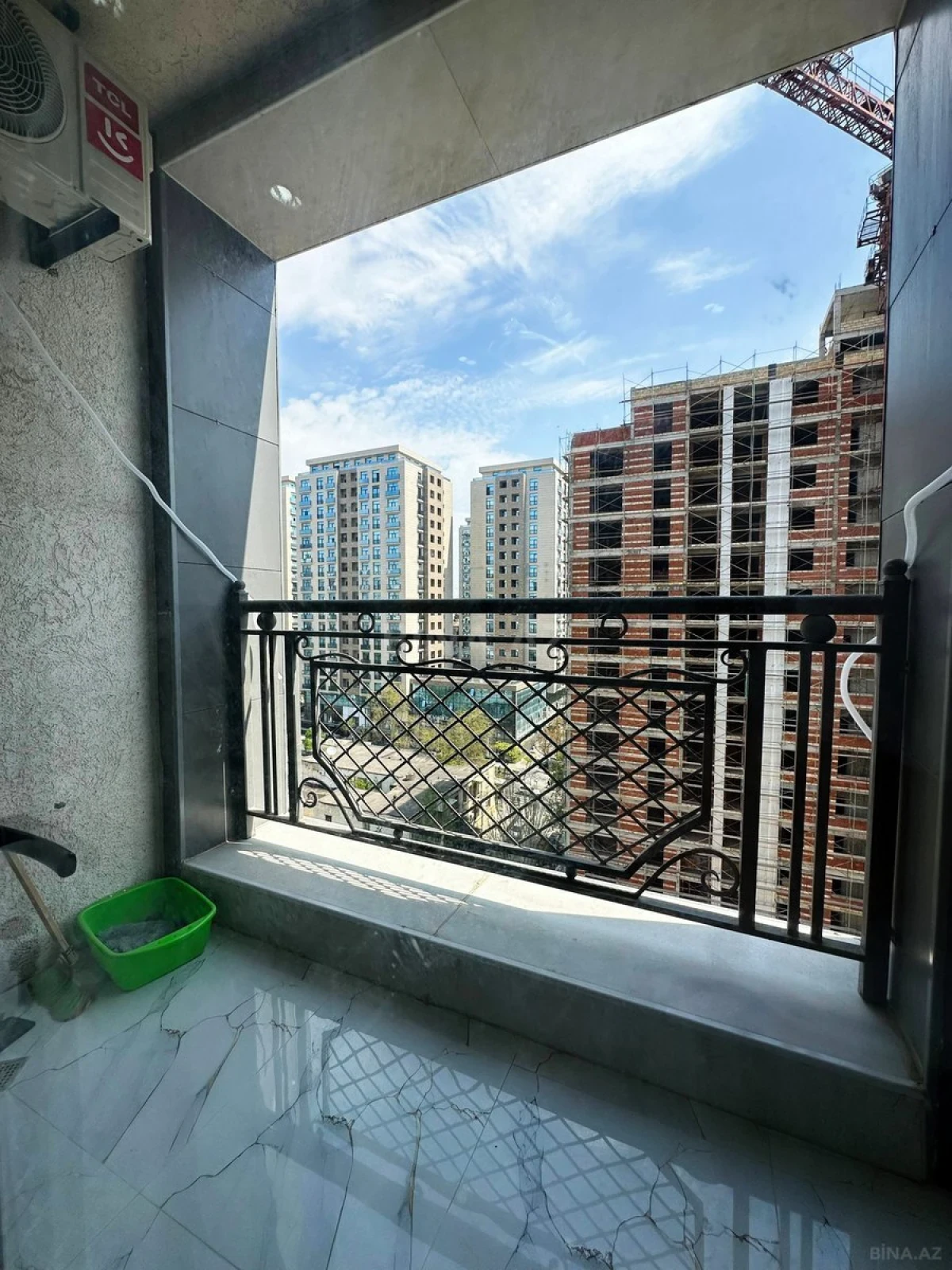 Satılır 3 otaqlı mənzil 109 m²