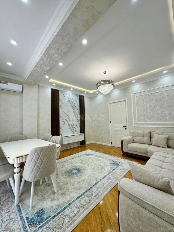 Satılır 3 otaqlı mənzil 109 m²