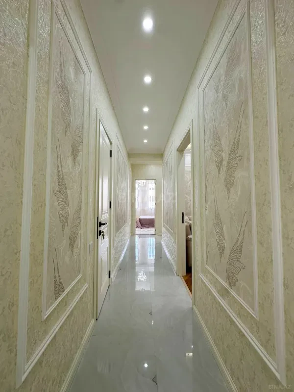 Satılır 3 otaqlı mənzil 109 m²