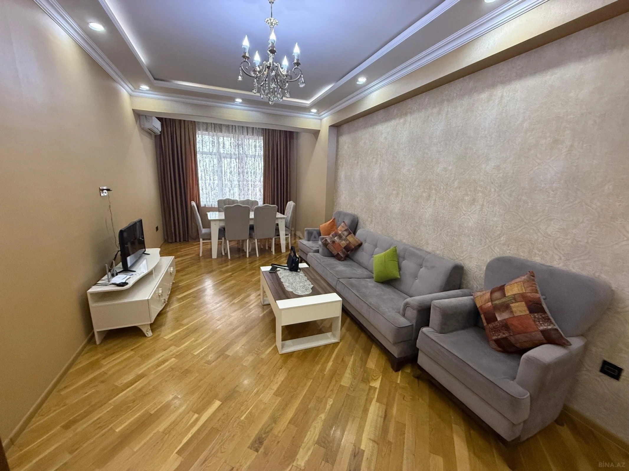 Kirayə verilir 2 otaqlı mənzil 60 m²