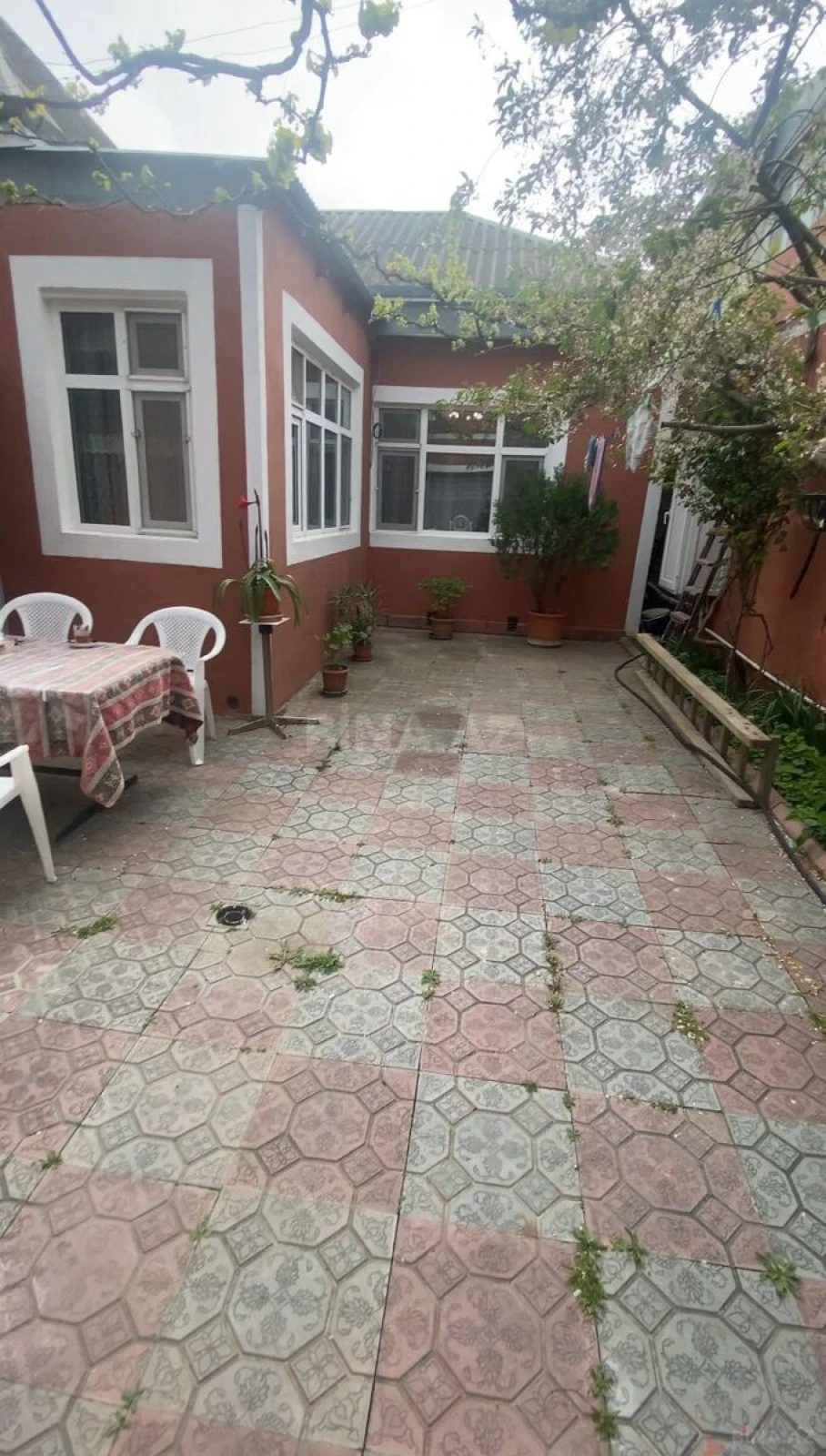 Satılır 5 otaqlı həyət evi 90.1 m²