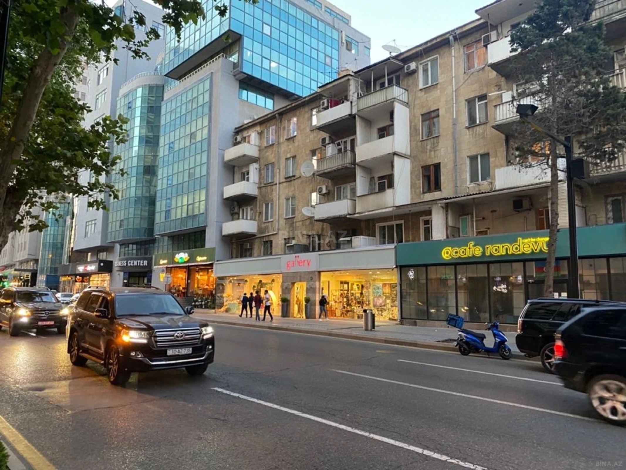 Kirayə verilir obyekt 160 m²