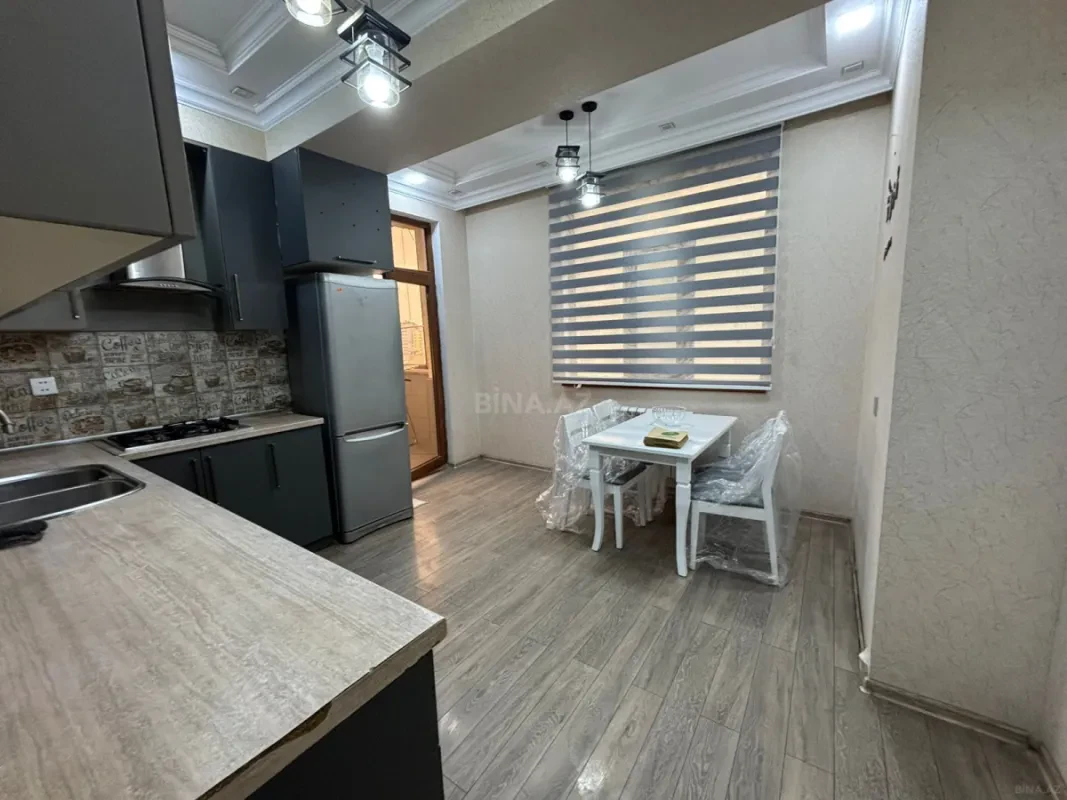 Kirayə verilir 3 otaqlı mənzil 126 m²