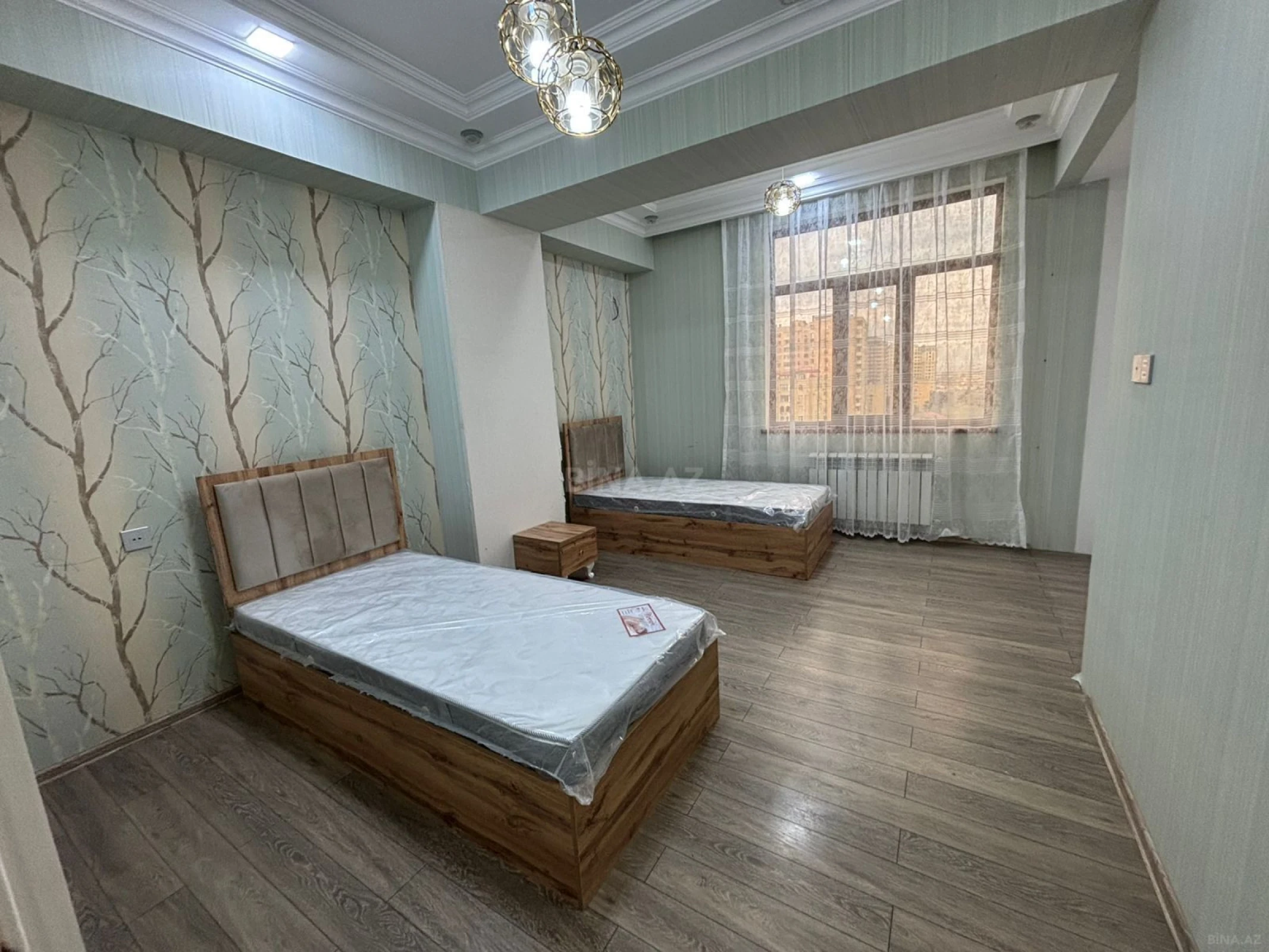 Kirayə verilir 3 otaqlı mənzil 126 m²