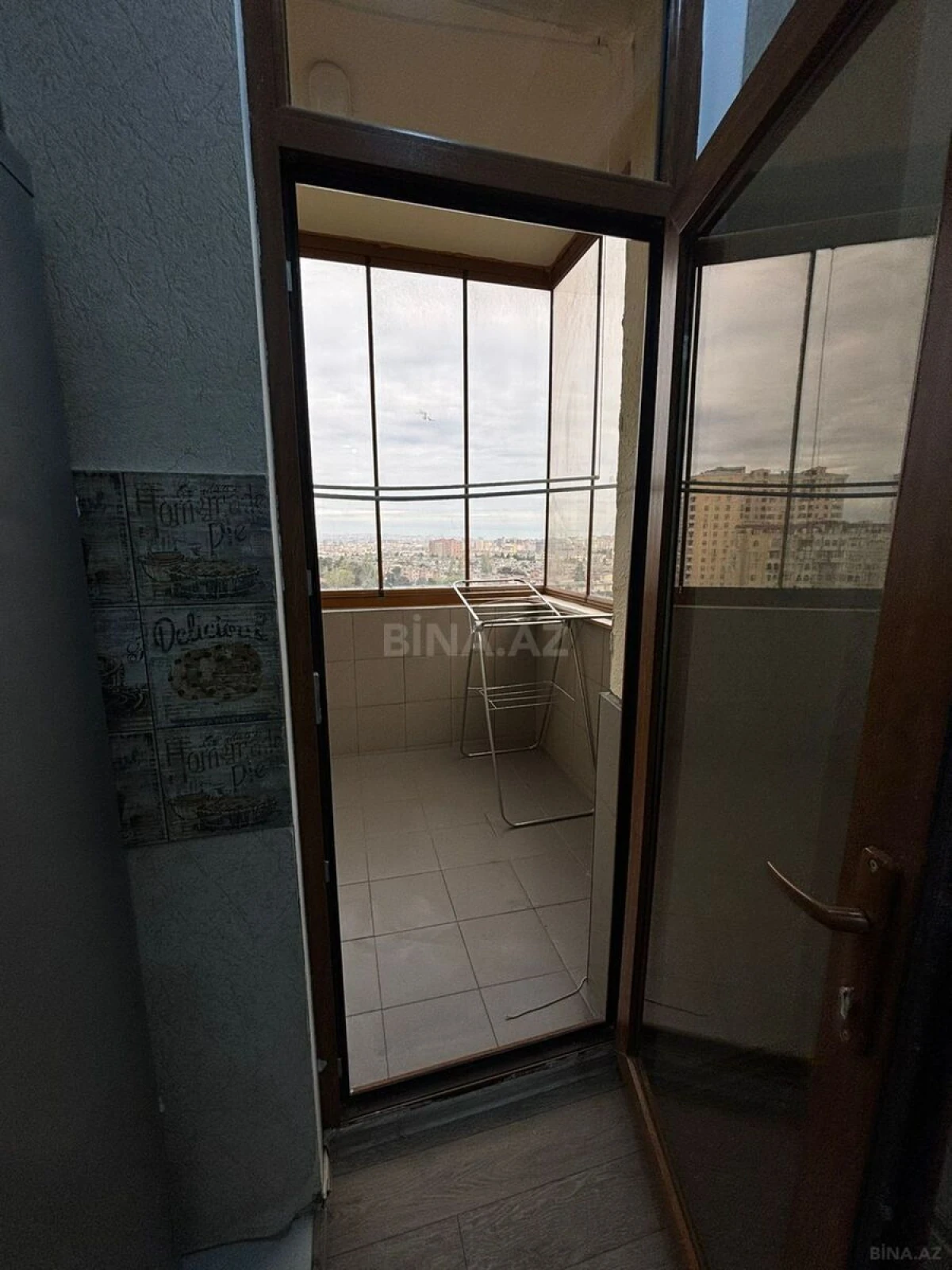 Kirayə verilir 3 otaqlı mənzil 126 m²