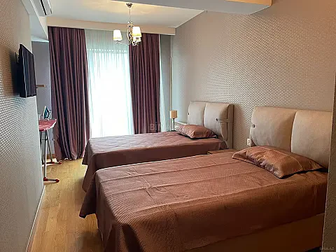 Kirayə verilir 3 otaqlı mənzil 191 m²