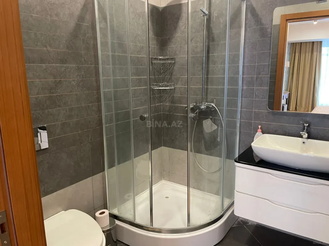 Kirayə verilir 3 otaqlı mənzil 191 m²